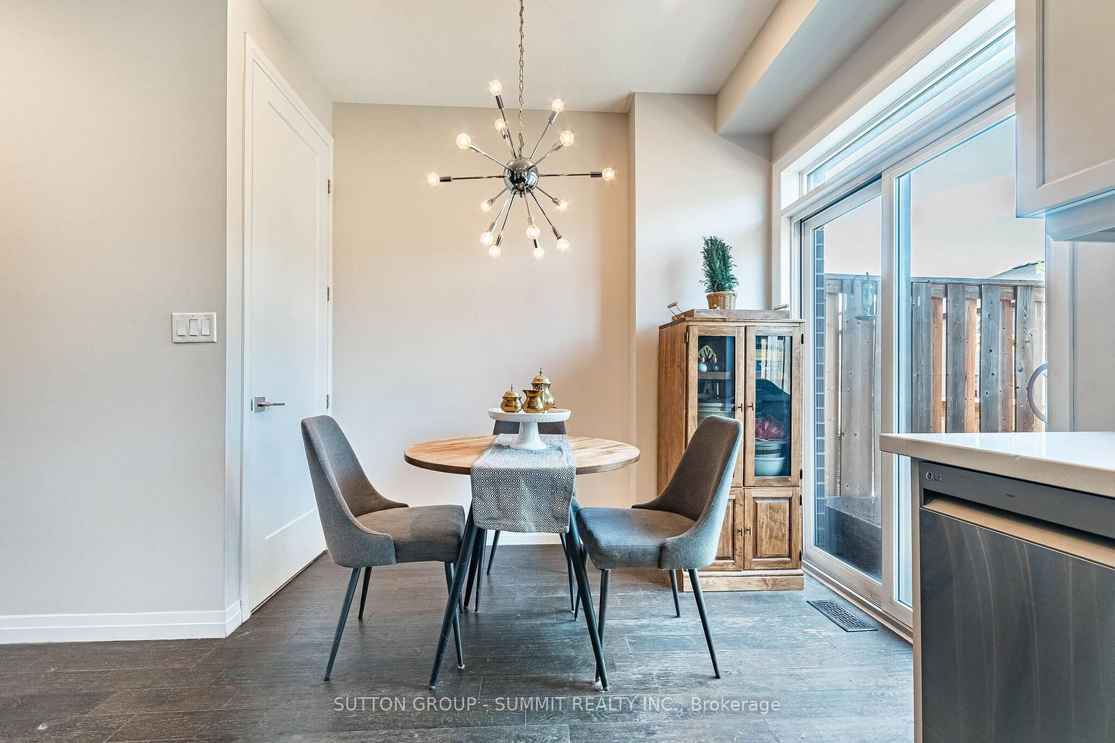 25 SOHO Street • Hamilton, ON photo 25
