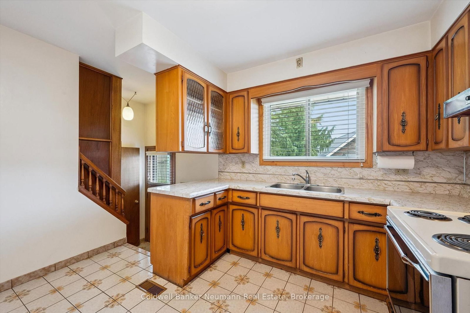 10 Kara Lee Court • Guelph, ON photo 17