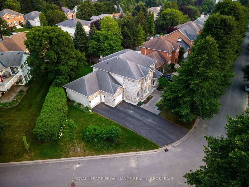 81 Kenwoods Circle
