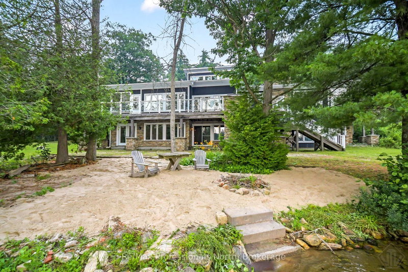 1064 Road 3200, Gravenhurst, Ontario