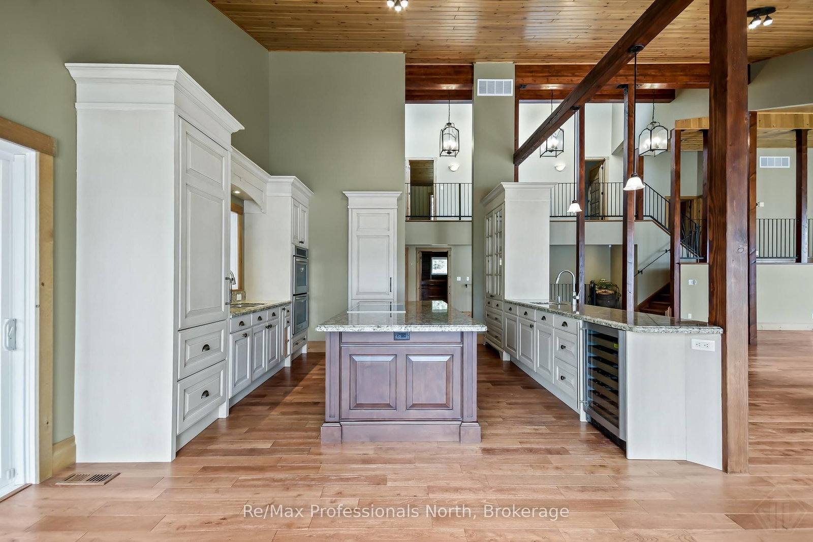 1064 Road 3200 • Gravenhurst, ON photo 12