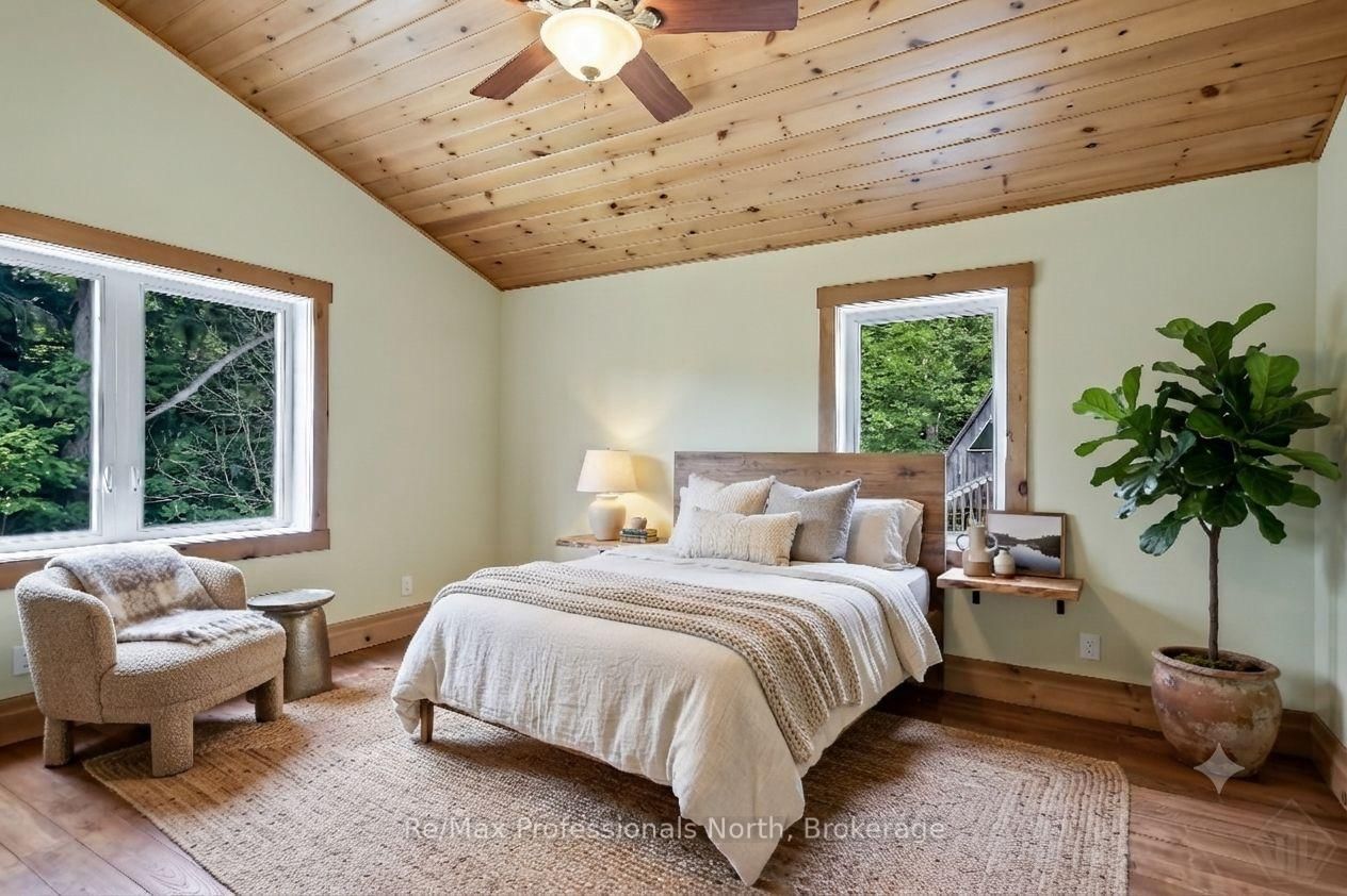 1064 Road 3200 • Gravenhurst, ON photo 32