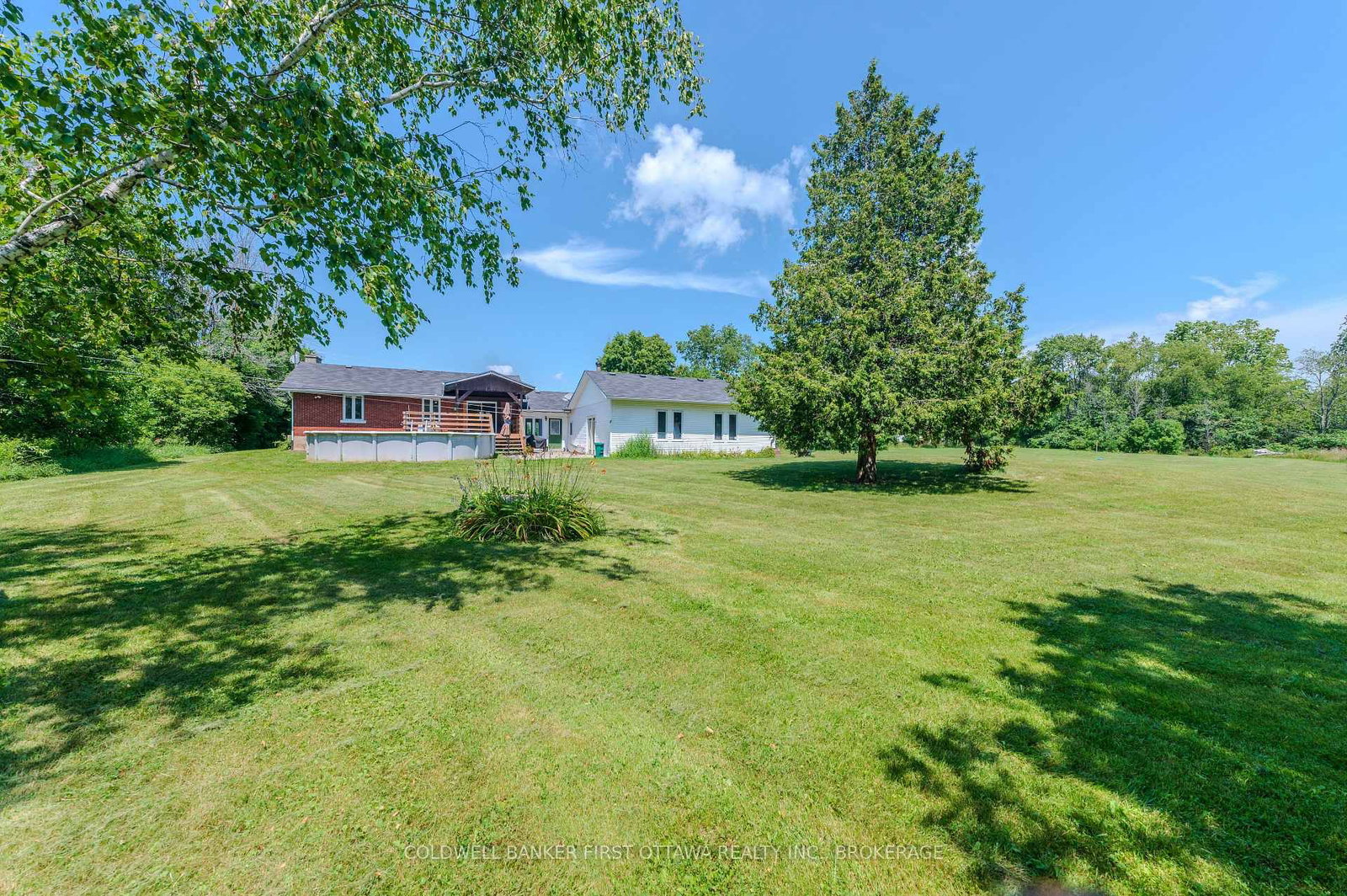 31 Station Road • Front of Leeds & Seeleys Bay, ON photo 11