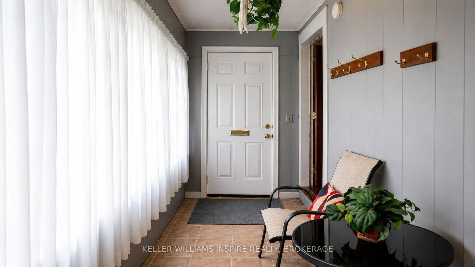 92 ELM Street • Kingston, ON photo 4