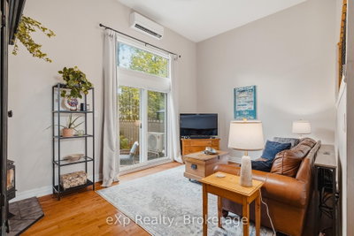 Unit 4 — 2 Worton Avenue — photo 6