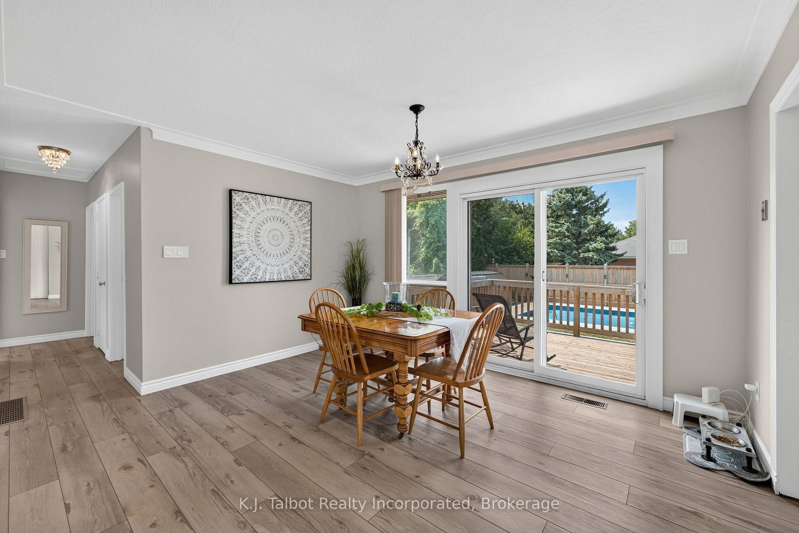 382 Huron Road • Goderich, ON photo 12