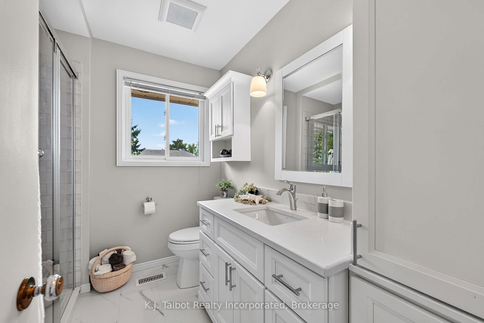382 Huron Road • Goderich, ON photo 16