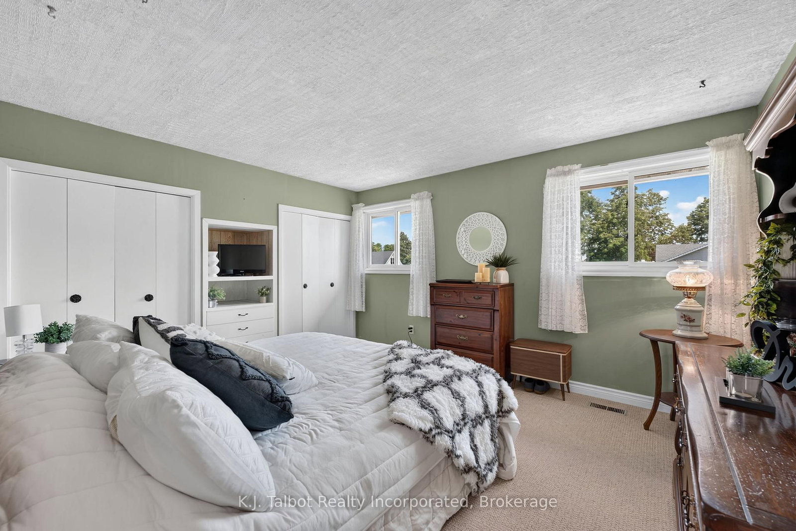382 Huron Road • Goderich, ON photo 17