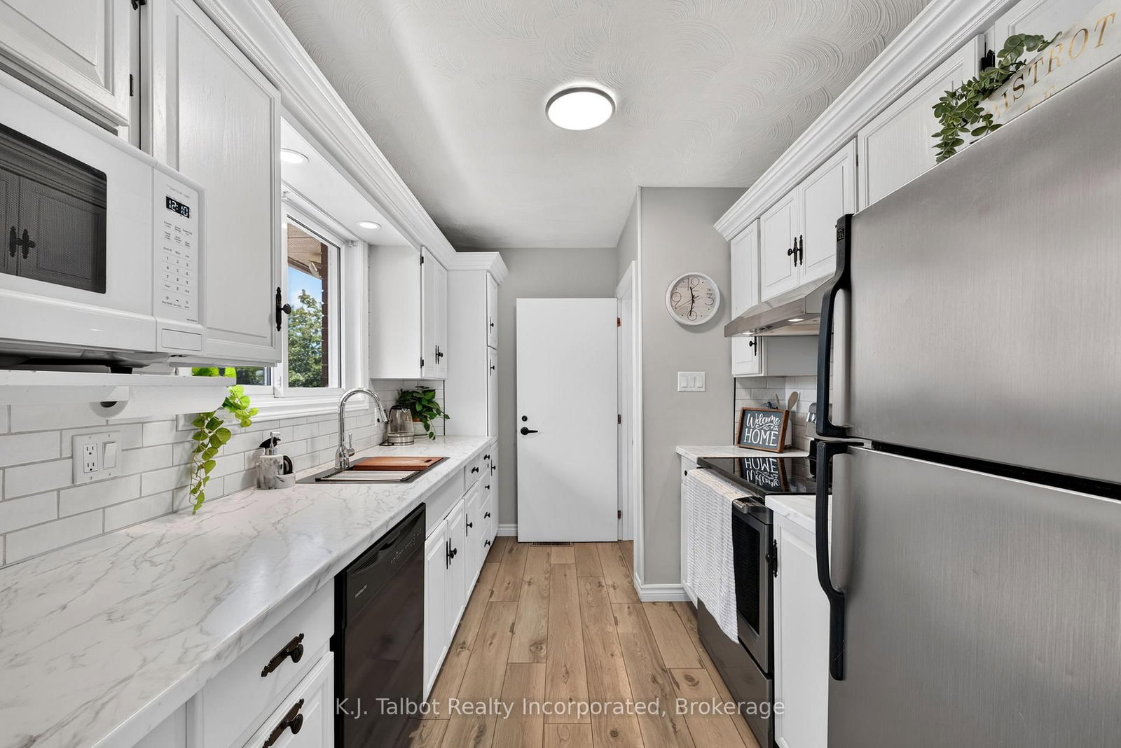 382 Huron Road • Goderich, ON photo 24