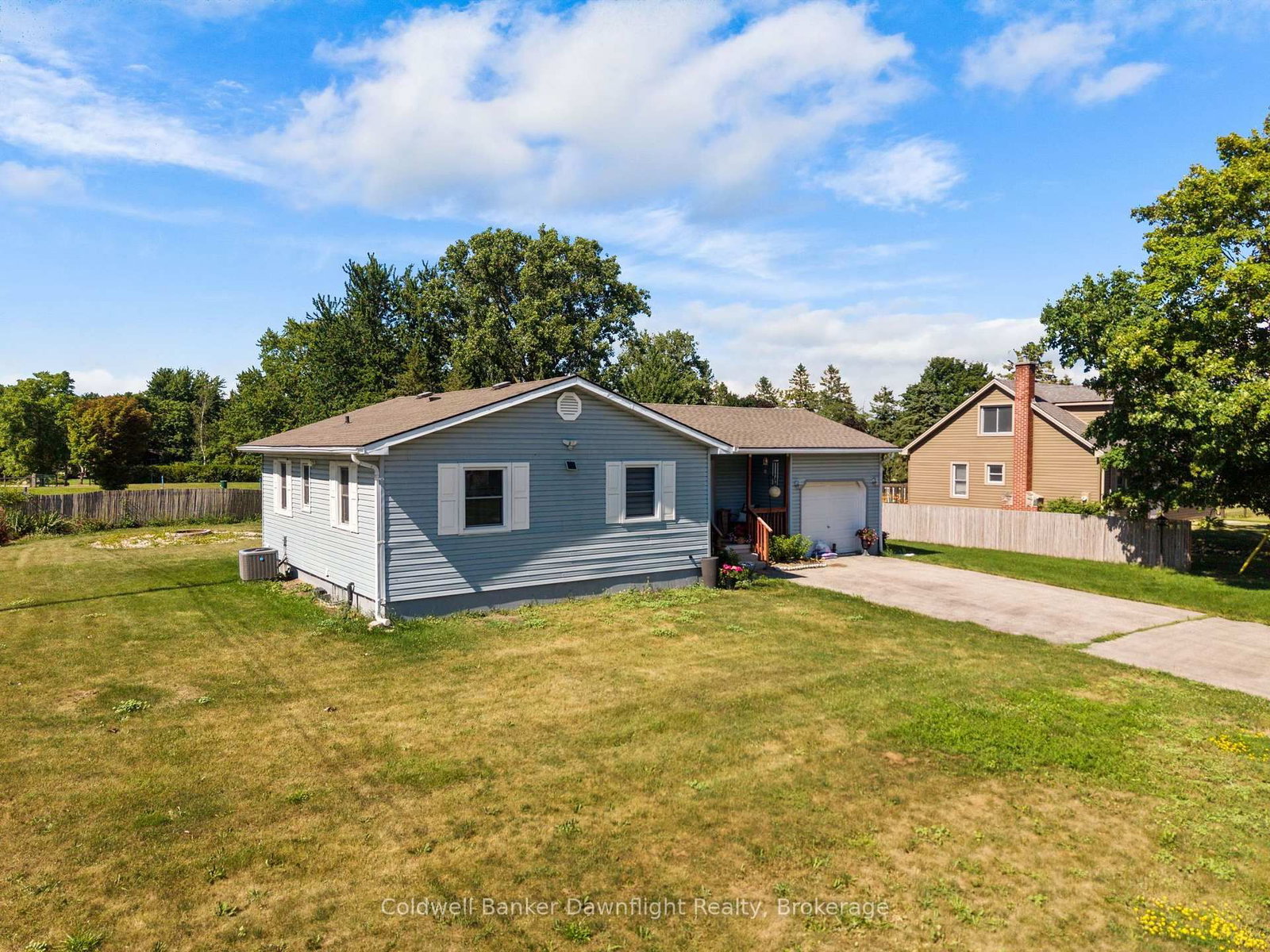36810 Crediton Road • South Huron, ON photo 2