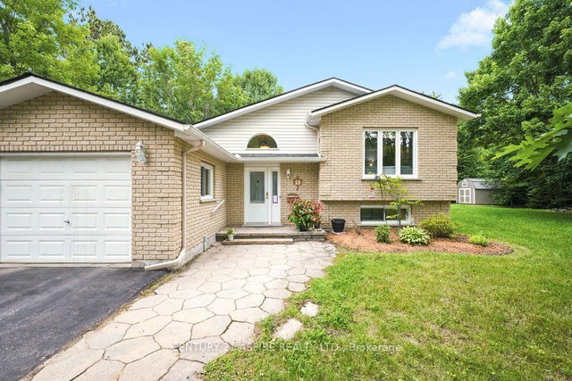 23 Cardinal Crescent