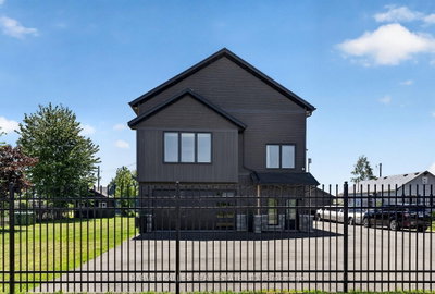 3184 Lakeshore Road — photo 2