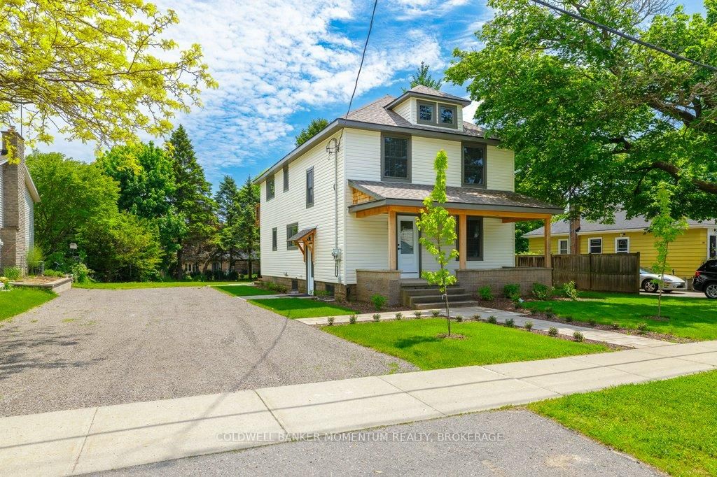 1105 Haist Street • Pelham, ON photo 2