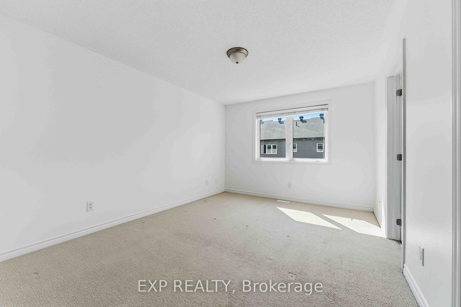 82 Buffalograss Crescent • Ottawa, ON photo 19