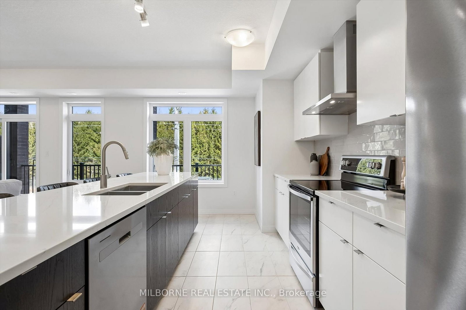 34 Thatcher Drive • Guelph, ON photo 14