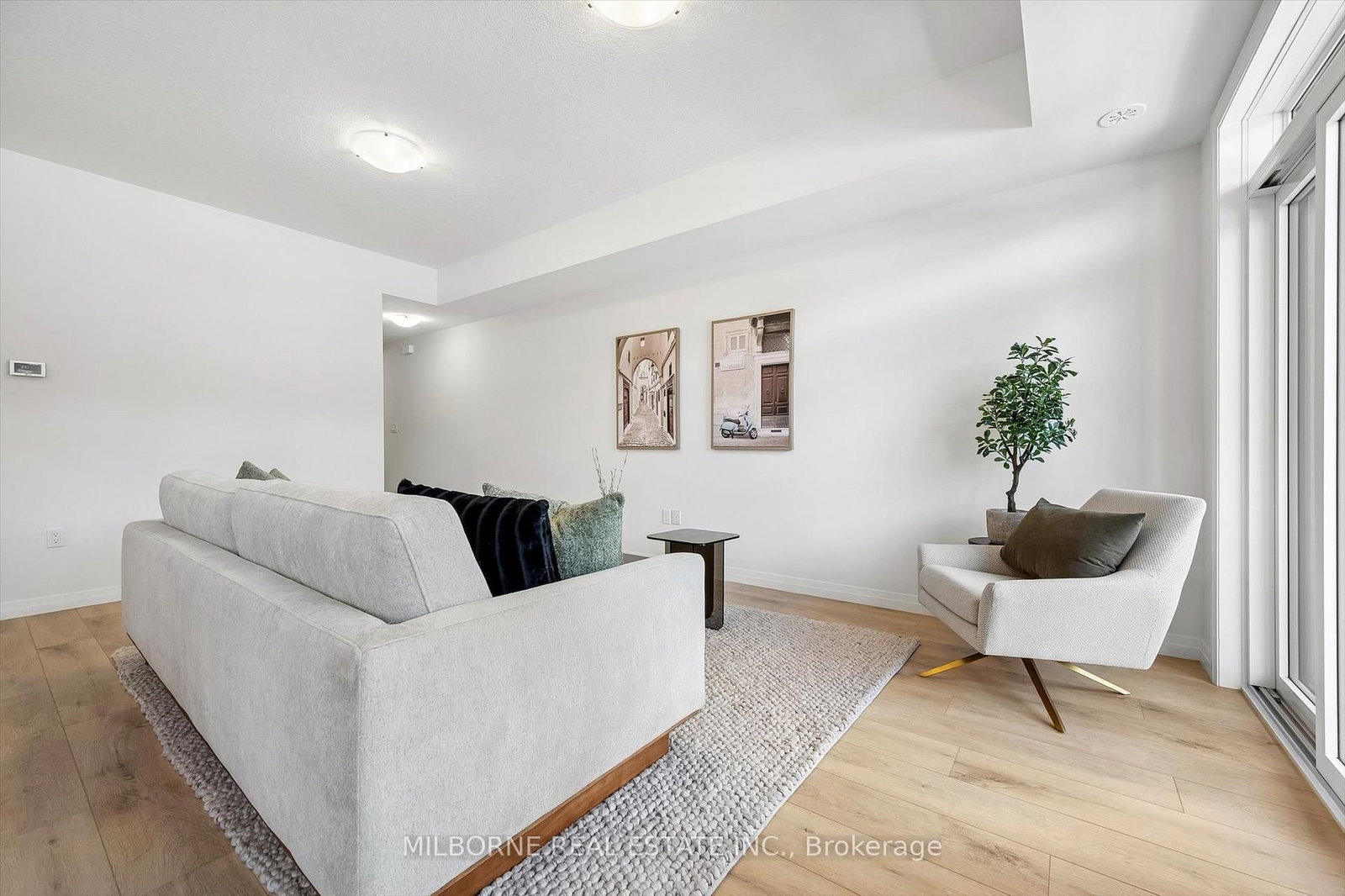 34 Thatcher Drive • Guelph, ON photo 6