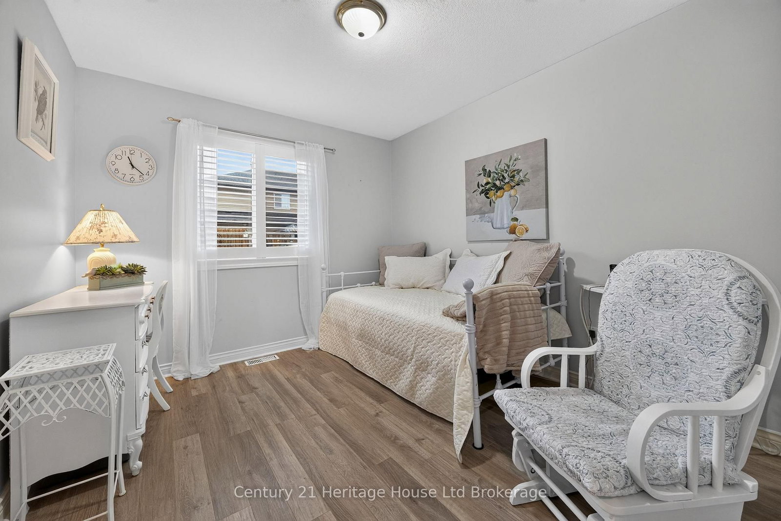 22 Hillside Road • Ingersoll, ON photo 13
