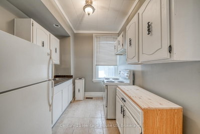 119 Carroll Street • Ingersoll, ON photo 3