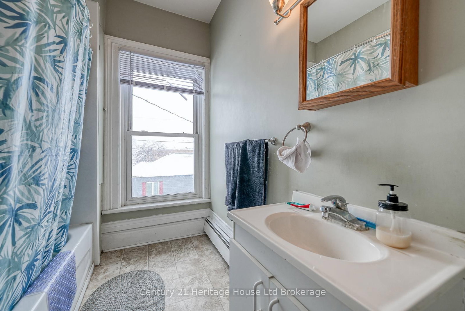119 Carroll Street • Ingersoll, ON photo 31