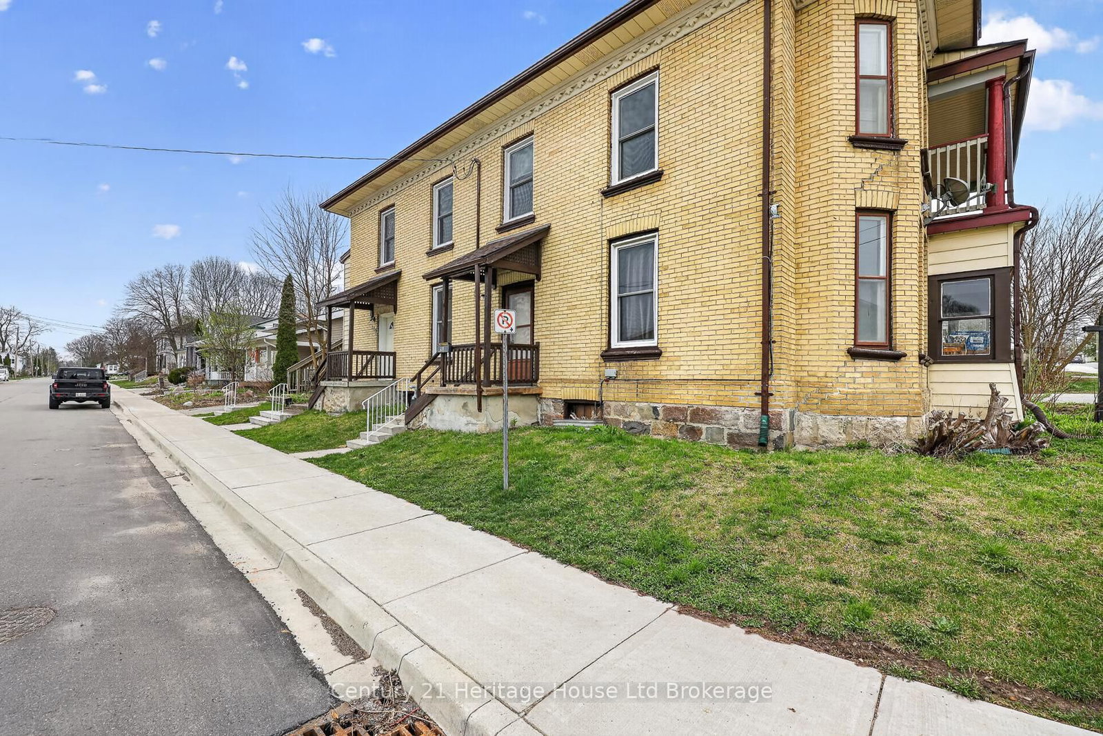 119 Carroll Street • Ingersoll, ON photo 6