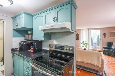 Unit 208 — 264 Grantham Avenue N — more photos