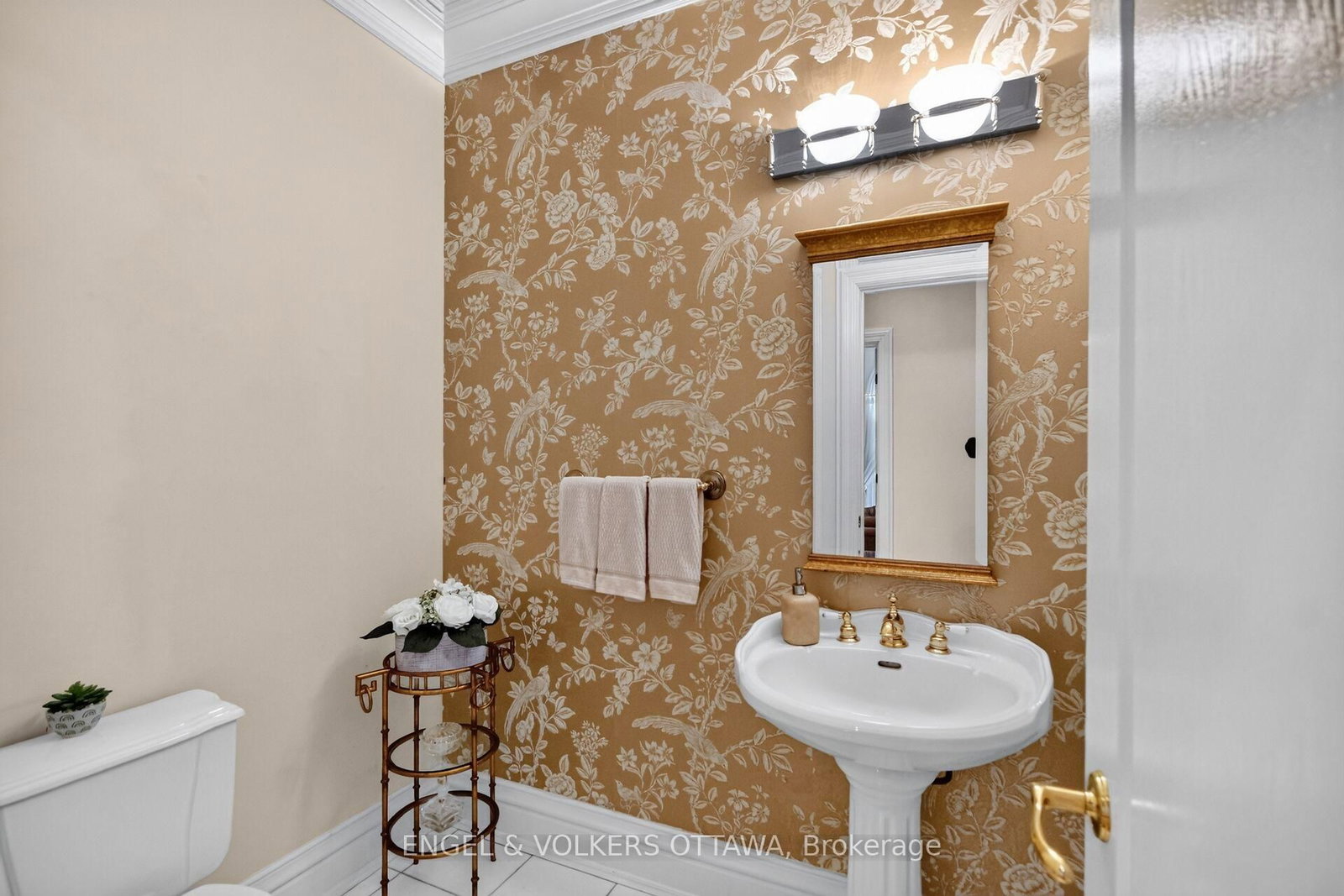 36 Cedarhill Drive • Ottawa, ON photo 32