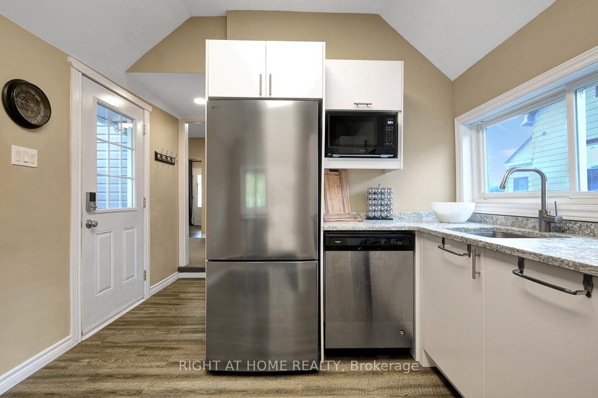 3698 Carp Road • Carp, ON photo 16