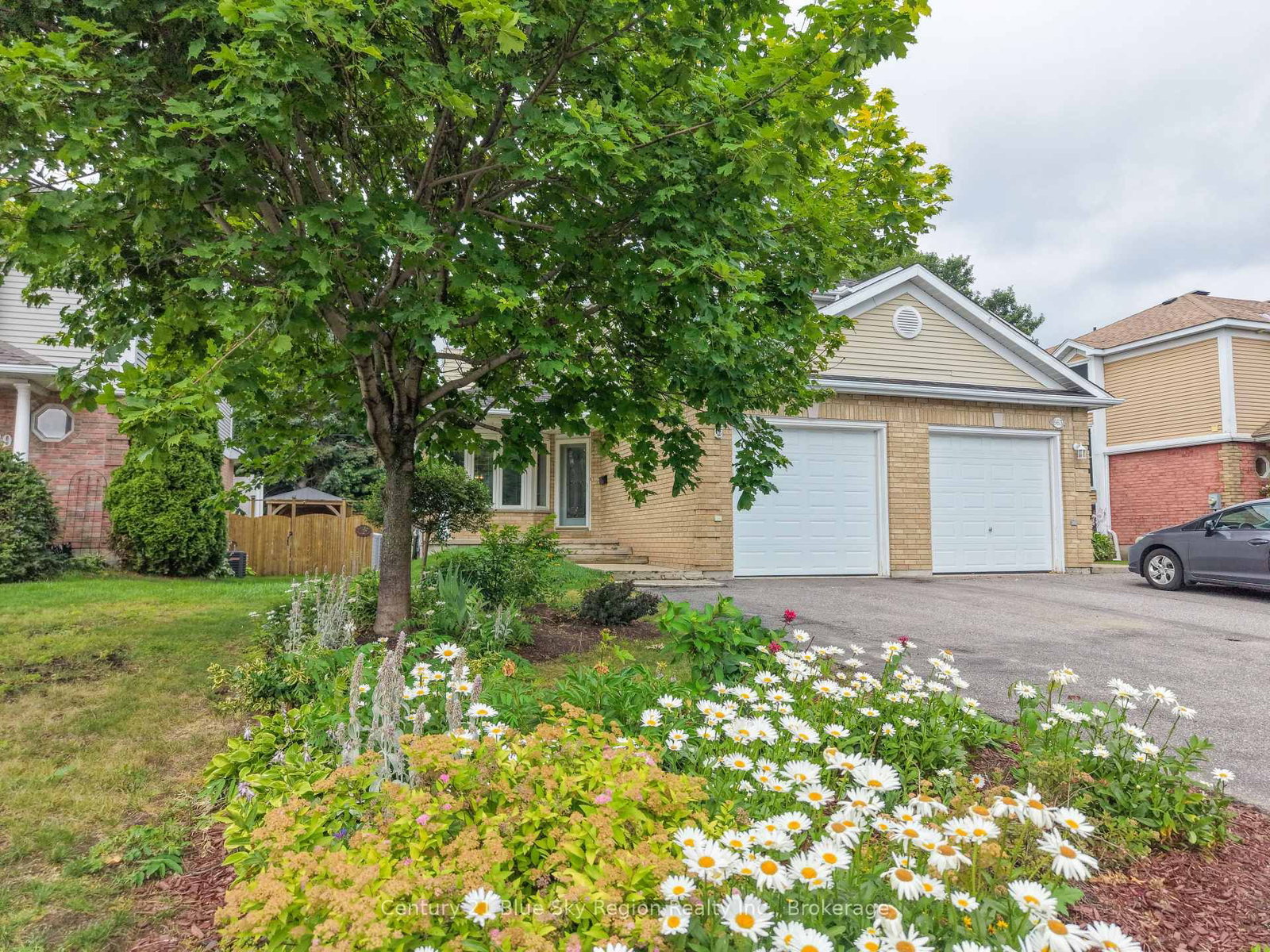 661 Tackaberry Drive • North Bay, ON photo 1