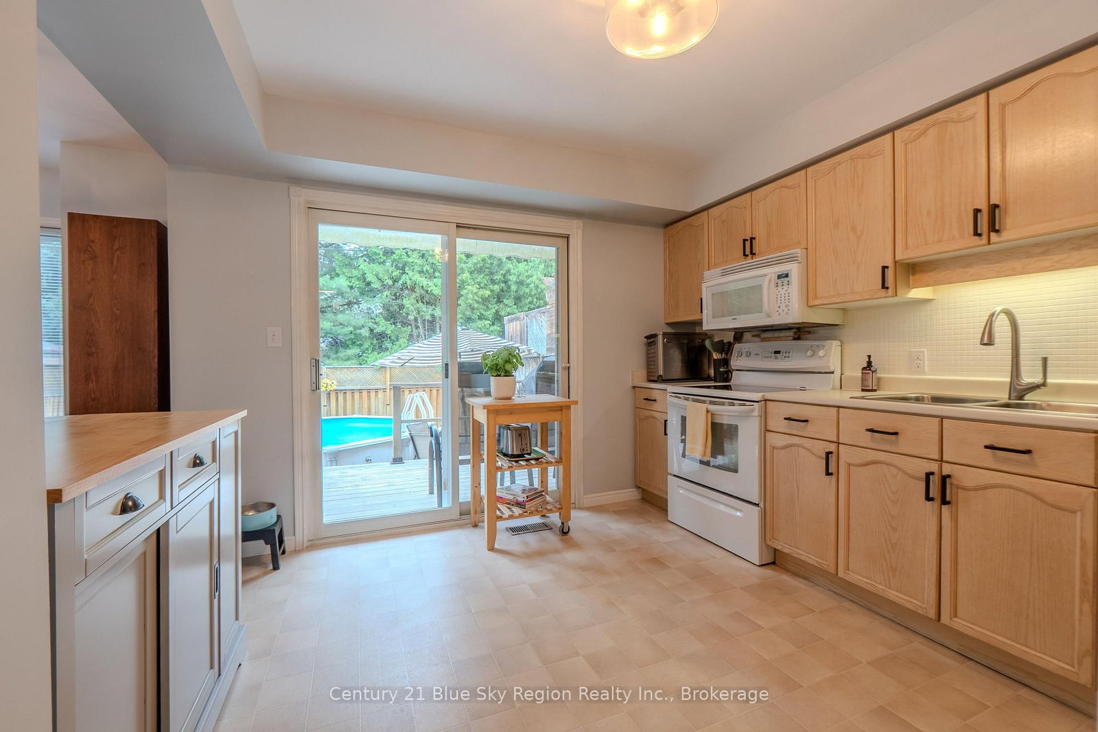 661 Tackaberry Drive • North Bay, ON photo 13