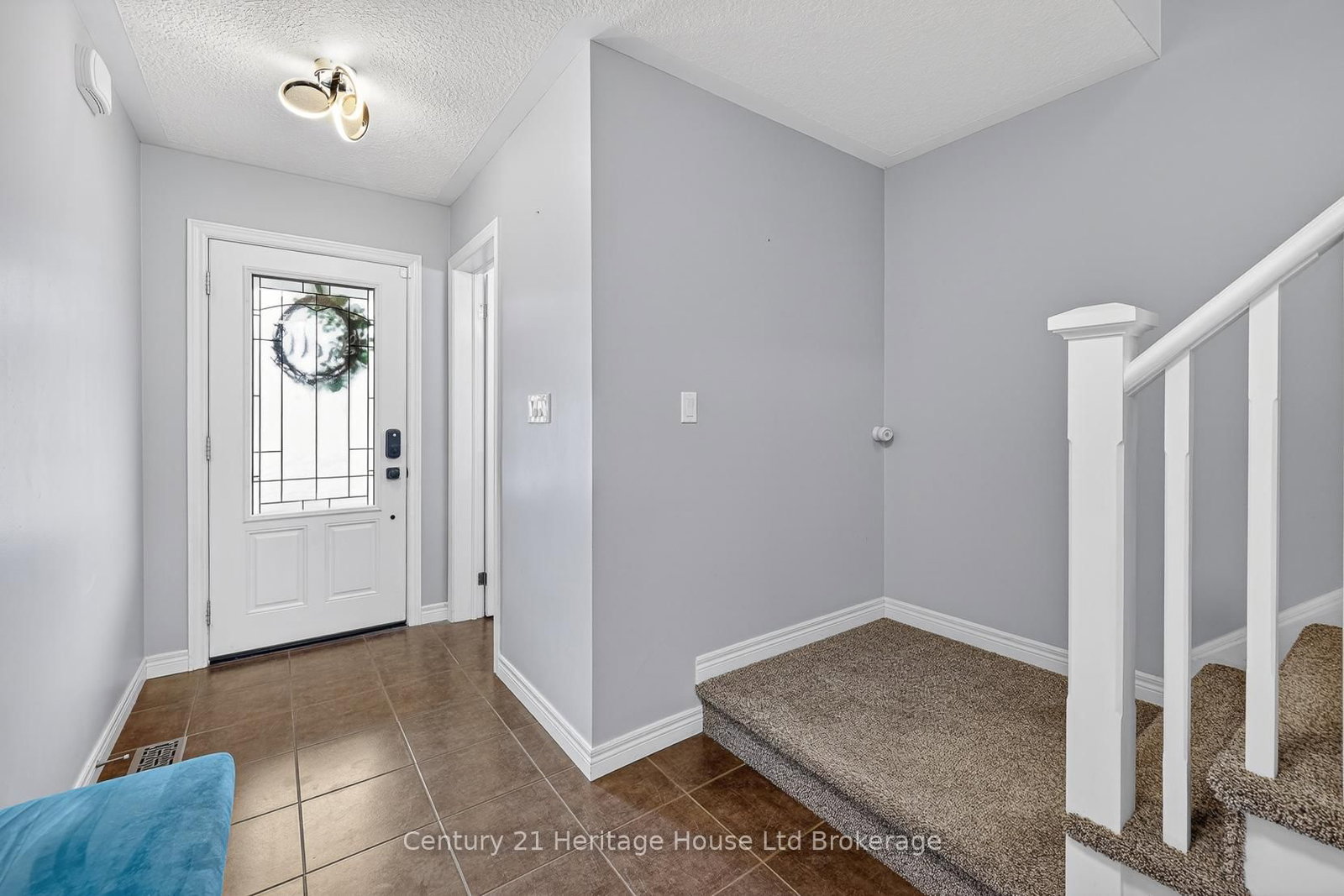 1180 CAEN Avenue, Woodstock — photo 3
