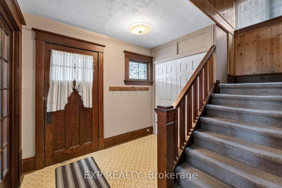 8289 Willoughby Drive • Niagara Falls, ON photo 6