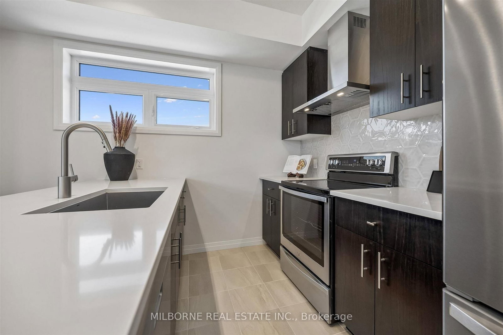 36 Thatcher Drive • Guelph, ON photo 12