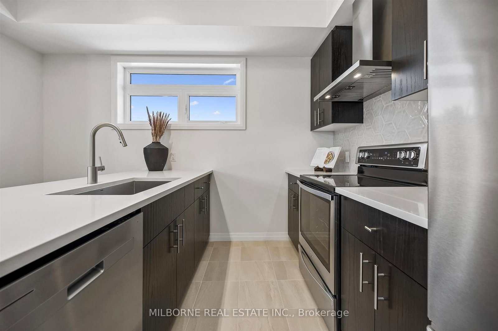 36 Thatcher Drive • Guelph, ON photo 13