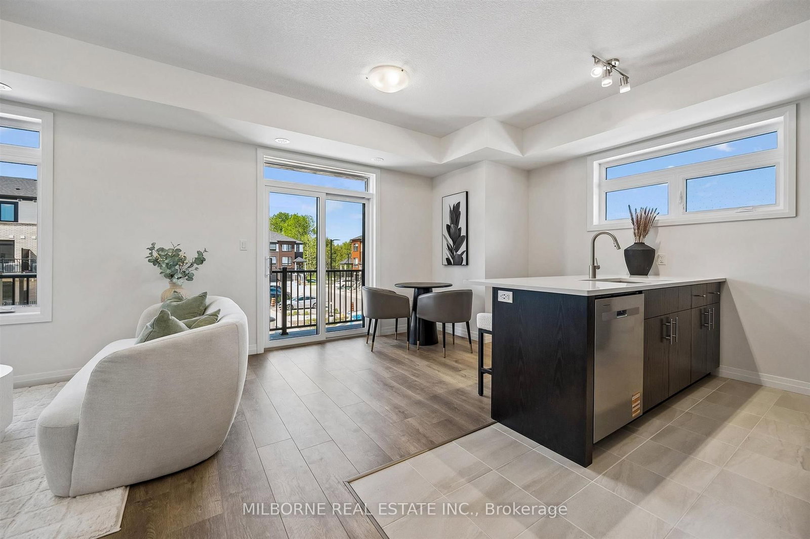 36 Thatcher Drive • Guelph, ON photo 15