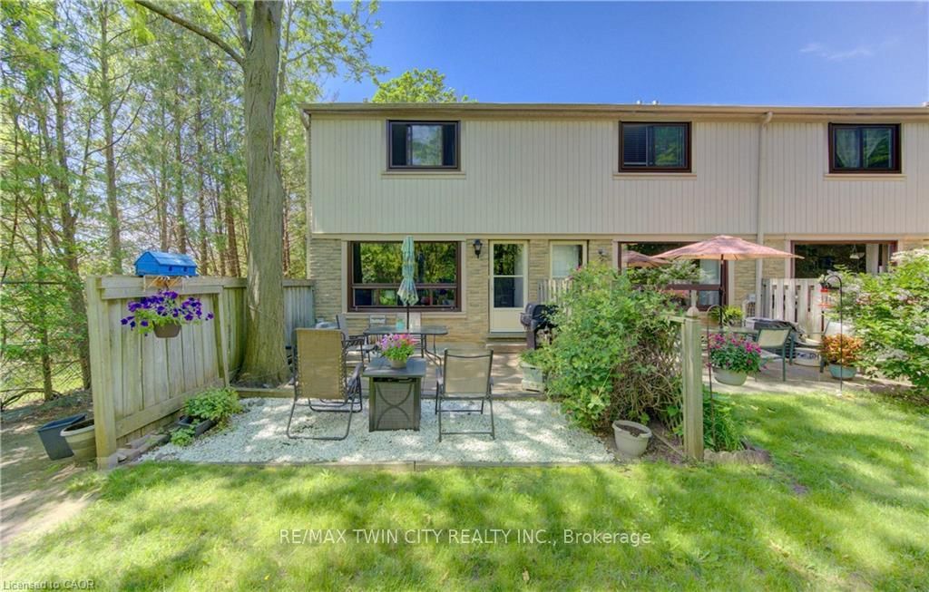 280 THALER Avenue • #22 • Kitchener, ON photo 31