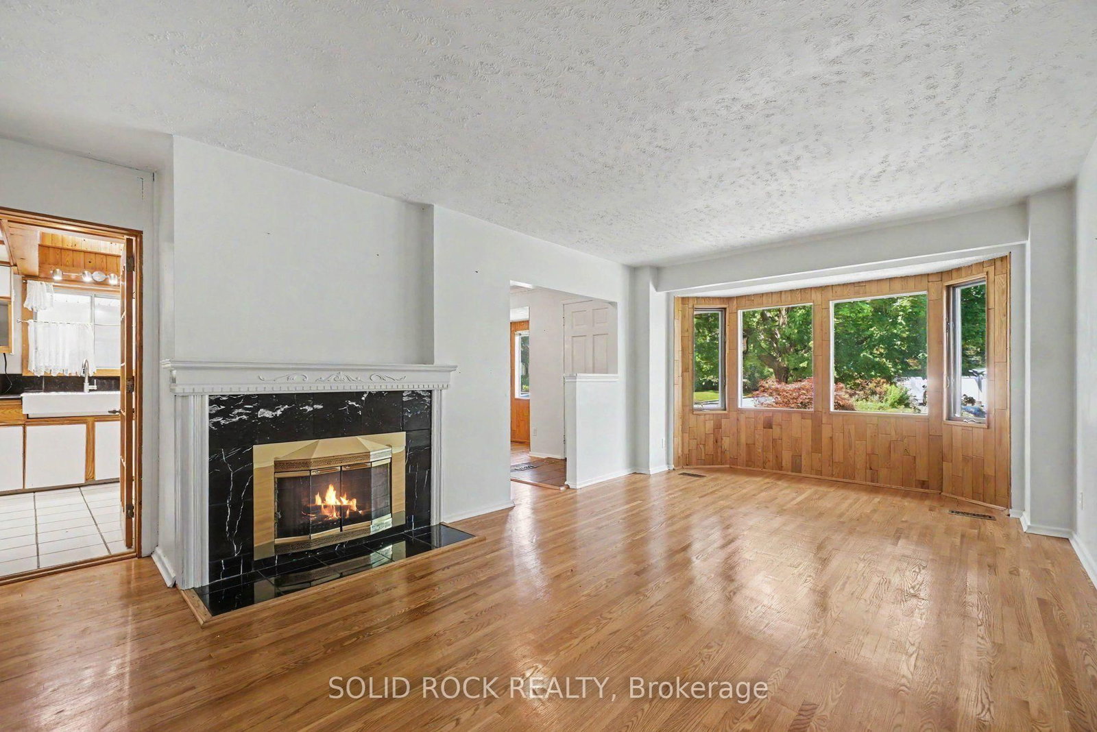 1838 Louisiana Avenue • Ottawa, ON photo 3
