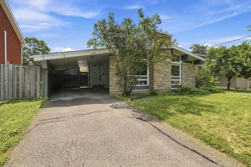 1272 Collins Avenue, Ottawa