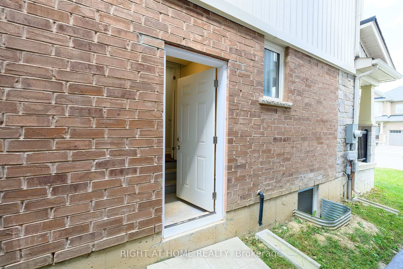 31 McCargow Drive • Haldimand, ON photo 44