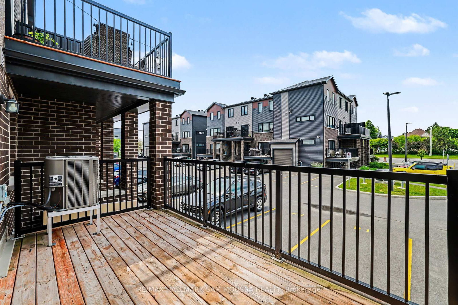215 Eldorado Private • #A • Ottawa, ON photo 38