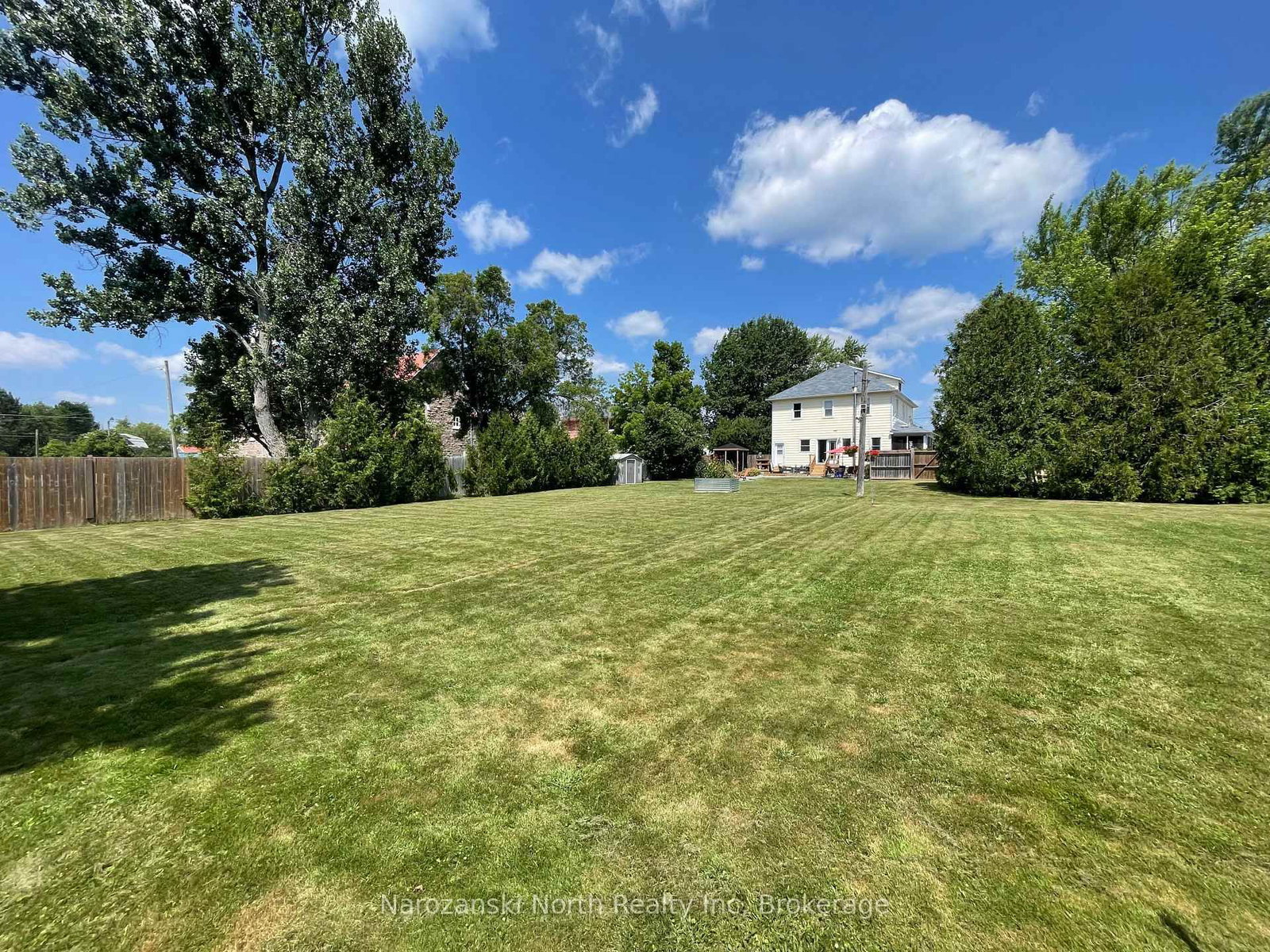 14 Notre Dame Street • French River, ON photo 17