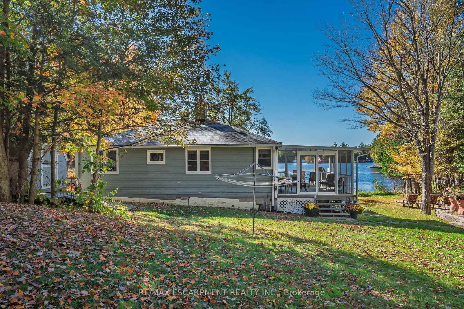 1012 Armstrong Road • Gravenhurst, ON photo 12