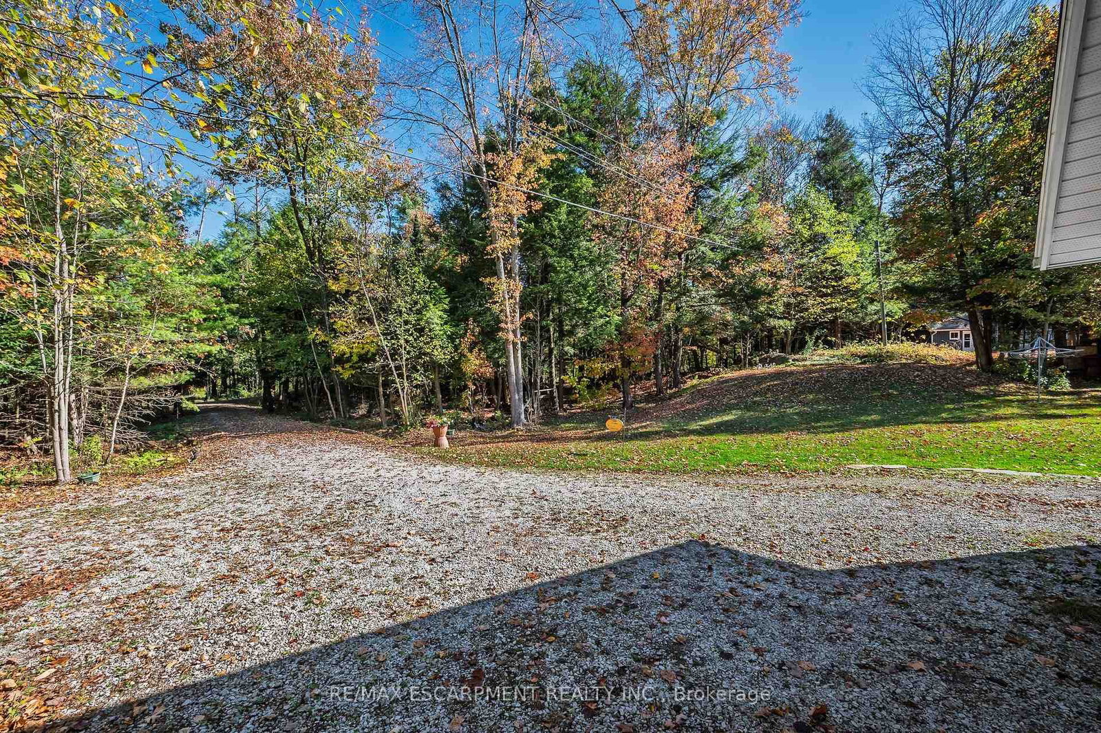 1012 Armstrong Road • Gravenhurst, ON photo 37