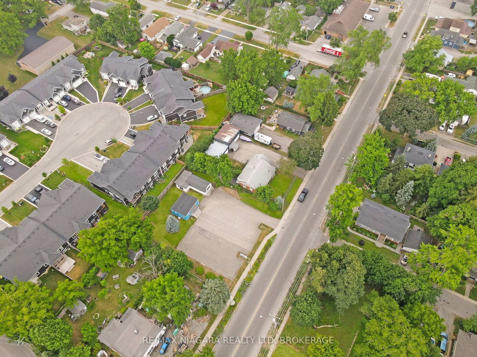 222 Ridgeway Road • Fort Erie, ON photo 34