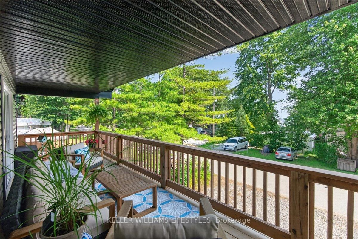 9904 LAKE Road • Lambton Shores, ON photo 28