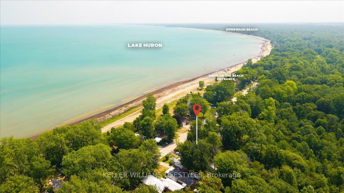 9904 LAKE Road • Lambton Shores, ON photo 41
