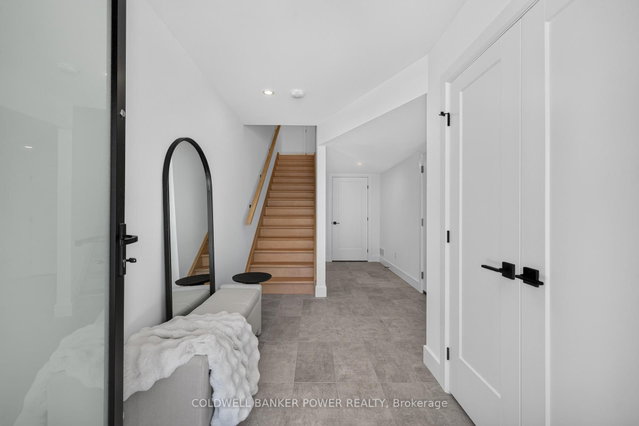 31 - 3363 DAVID MILNE Way