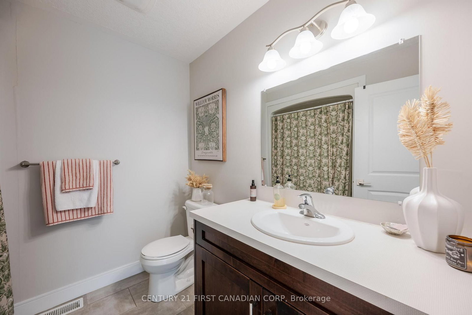 292 Falcon Drive • #14 • Woodstock, ON photo 19