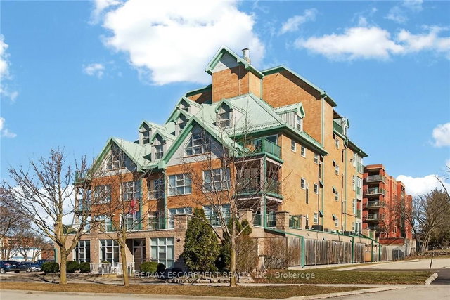 303 - 19 Lake Avenue S