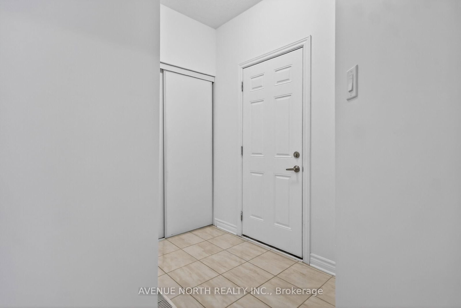 110 Dun Skipper Drive • Ottawa, ON photo 5