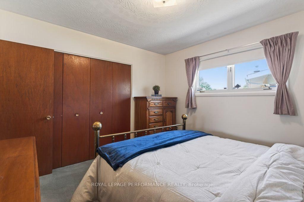 2184 Melfort Street • Ottawa, ON photo 19